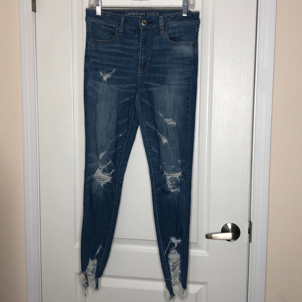 Distressed Hi-Rise American Eagle Jegging